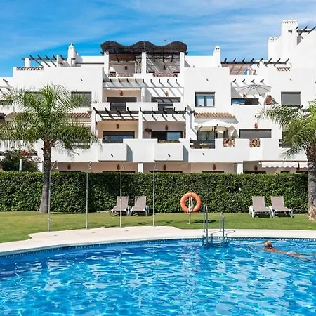 Luxury With Big Terrace Apartment Estepona