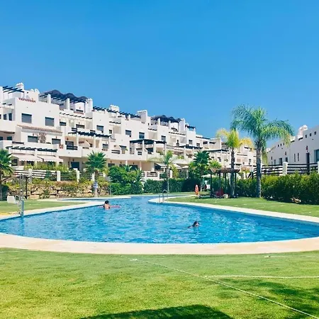 Luxury With Big Terrace Apartment *